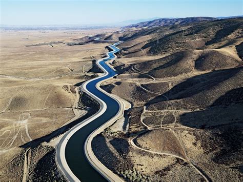 Aqueduct (water supply)